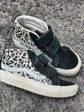 Kids Black & White Leopard High-Top Van's Sneakers with Velcro Straps.  Sz 12